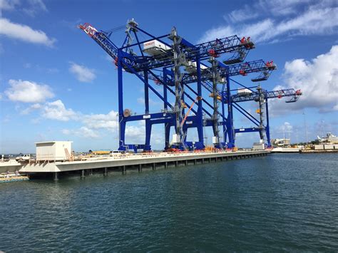 Video Crowleys Container Cranes For Conro Ships Pass Safety