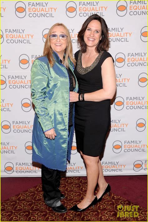 melissa etheridge gets married to linda wallem photo 3125484 melissa etheridge wedding