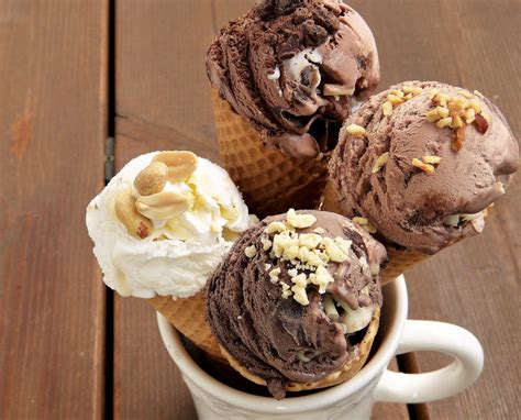 Here S How To Get Free Breyers Ice Cream Pints On National Best Friends Day