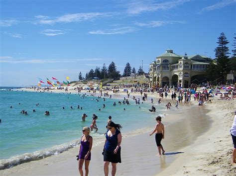 Explore Perths Beaches Sandy Beach Trips