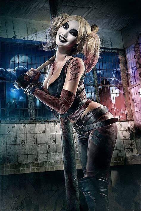 Here to have a fun time with my character. CAN HARLEY QUINN BE THE NEW FACE OF DC VILLAINY? - Comic ...
