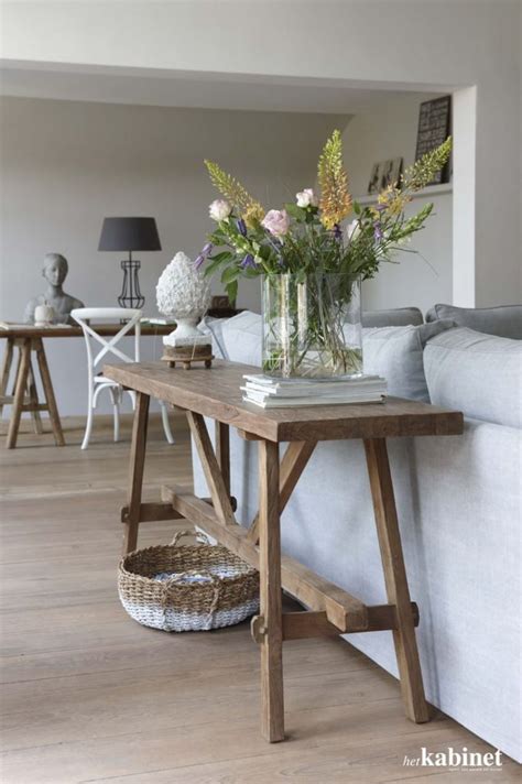 How To Decorate Your Living Room With Gorgeous Sofa Tables