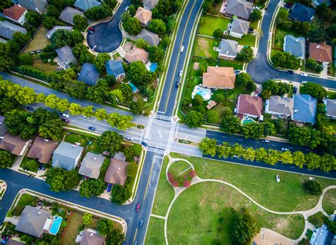 What To Consider When Choosing A Neighborhood Custom Home Group