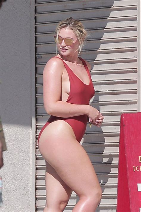 Iskra Lawrence Sexy Photos Thefappening