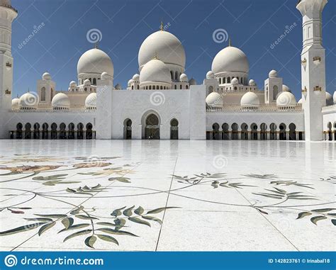 Sheikh Zayed Grand Mosque Abu Dhabi United Arab Emirates