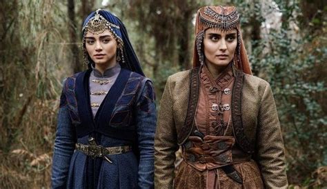 Kurulus Osman Actress In 2021 Turkish Fashion Fashion Tv Iranian Beauty