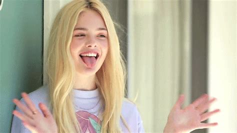 Former Blonde Elle Fanning Shows Off New Pink Hair Pretty