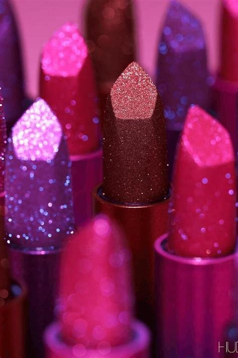 The Best Lipsticks Of According To Editors Batom Brilhante Coisas De Maquiagem