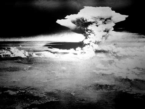 75º Aniversario De Las Bombas Atómicas De Hiroshima Y Nagasaki