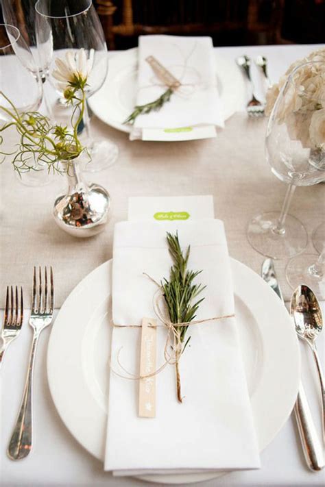 Tablescape Idea Burlap