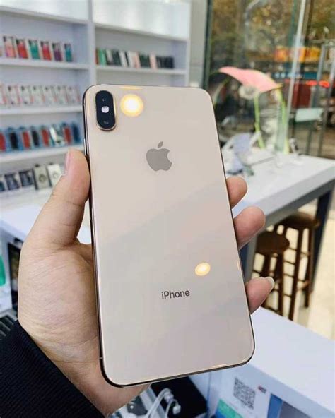 iPhone xr - HollySale USA Classified, Buy Sell Shop Used Item Free
