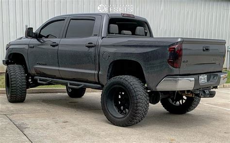 Lifted Toyota Tundra