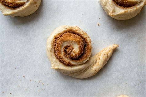 10 genius tips for baking perfectly pillowy cinnamon rolls king arthur baking we ve baked our