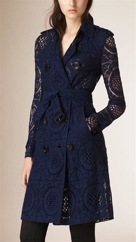 Burberry English Lace Trench Coat In Navy Blue Lyst Uk