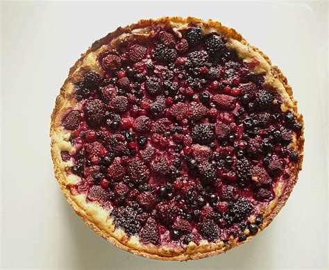 Low carb pudding kuchen ohne zucker zusatz low carb rezepte rezept fruchtiger pudding kuchen mit erdbeeren und joghurt boden low carb glutenfrei low carb cheesecake Fruchtiger Beeren - Vanille - Kuchen von jennybee ...