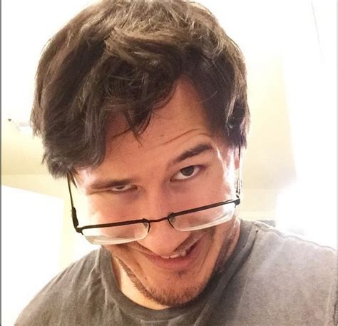 Glasses Are So Sexy Xddd Pinimg Pictures Of Mark Edward Fischbach