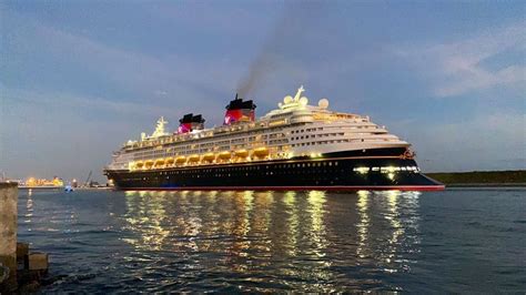 Disneys First Cruise Ship Returns To Port Canaveral A Day In Cozumel