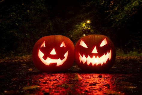 13 Amazingly Spooky And Creative Pumpkin Carvings And Jack O Lanterns