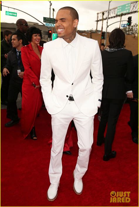 Chris Brown Grammys 2013 Red Carpet Photo 2809190