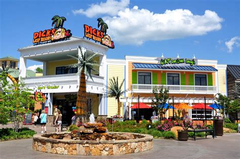 It can accommodate up to 40 guests and offers everything from a private bridal dressing room, candlelight ceremonies, flowers, and music to wedding cakes and receptions, limo. Top 5 Pigeon Forge Restaurants at The Island You Should Try