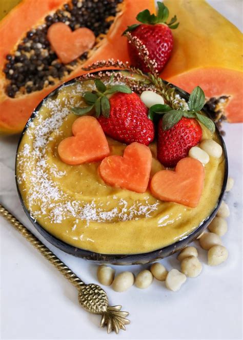 Creamy Papaya Smoothie Bowl Run2food