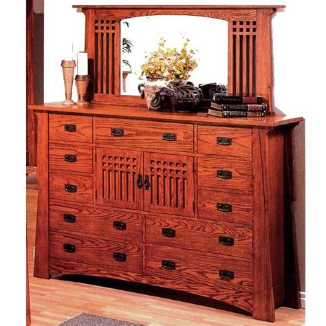 The rest of the pieces could certainly complete anyone's dream bedroom. quarter_sawn_oak_mission_dresser_1-28-11.JPG 600×600 ...