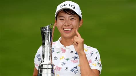 Shibuno was born in okayama, japan on 15 november 1998. 渋野日向子ﾌﾟﾛﾃｽﾄを受ける2度の迷い。背中を押したのは ...