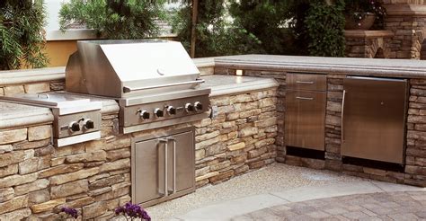 Outdoor Kitchen Layout How To Welcome The Christmas Better Homesfeed