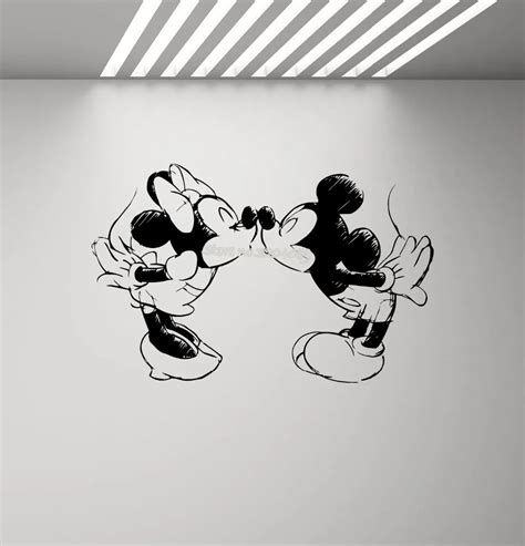 Mickey Mouse And Minnie Mouse Kissing Bed Set Photos