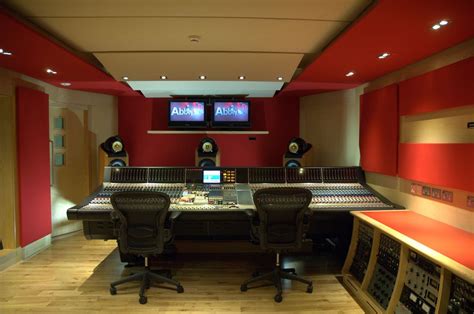 A recent picture of the Studio 2 control room | Abbey road studio, Recording studio home, Studio ...