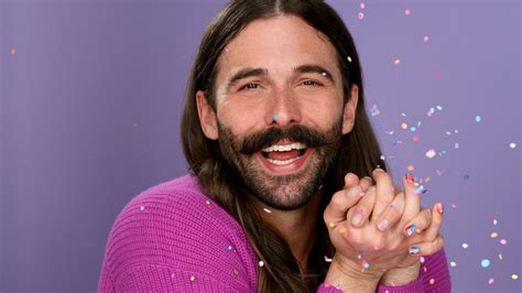 ‘queer Eye Star Jonathan Van Ness Is Essies First Male Brand