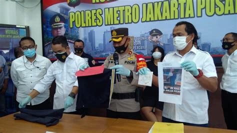 Polisi Wanita Mesum Di Halte Di Senen Bukan Psk Tapi Terima Rp 22 Ribu