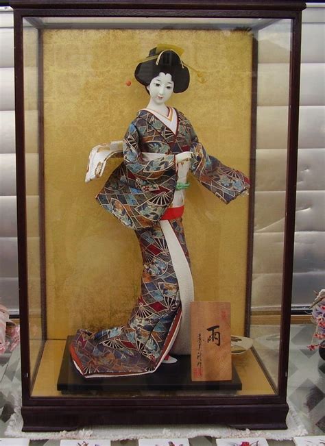Rare 1950 Japanese Geisha In Glass Display Case Japanese Dolls Glass Display Case Porcelain