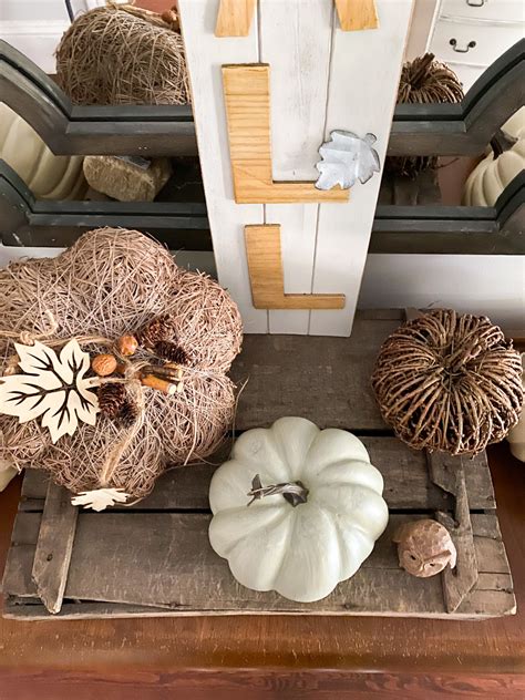 Neutral Fall Entryway Decor 2 Bees In A Pod