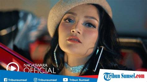 Lirik Lagu Siti Badriah Sandiwaramu Luar Biasa Feat Rph And Donall Lengkap Dengan Video Klipnya