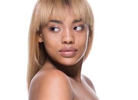 beauté africaine de femme de peau saine cosmétique photo premium