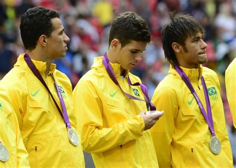 Cinco jogadores para ficar de olho no futebol olímpico masculino. 8 curiosidades sobre o futebol masculino nas Olimpíadas ...