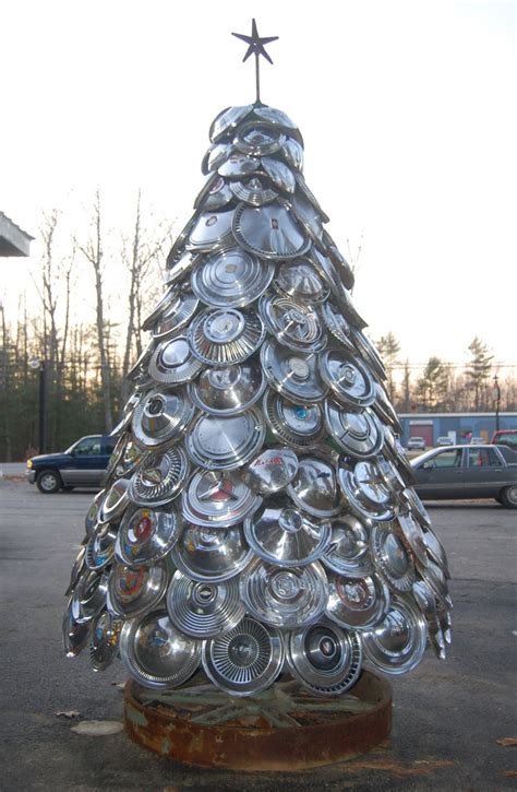 But if you've served the same meal year after year after year, it can start to get a little old. 20 Most Wacky And Non-Traditional Christmas Trees (Photo ...