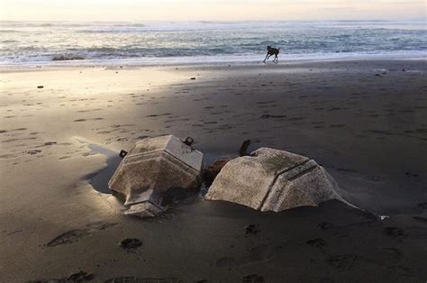 Shifting Sands At Ocean Beach Reveal Buried Tunnel Tombstones Sfist
