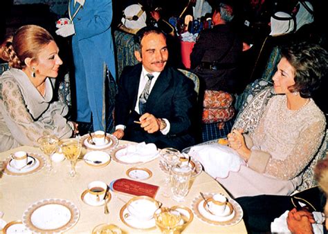 1971 the shah and iran celebrate 2 500 years of persian monarchy [pictures]