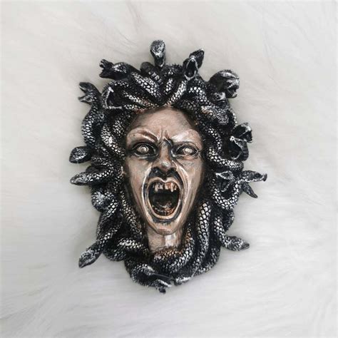 Medusa Head Carved Pieces Resin Home Decorations Handle Piecesstones