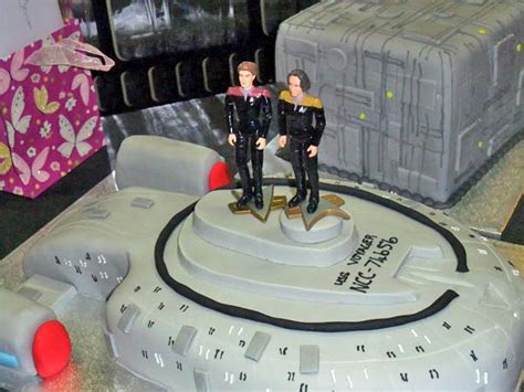 Sphere 41 Star Trek Wedding Cakes