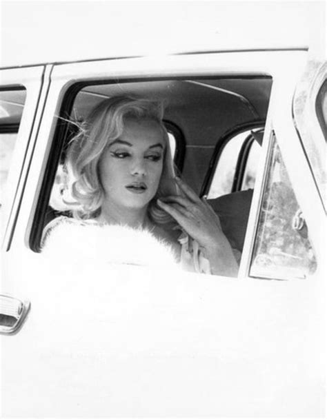 thebeautyofmarilyn marilyn photographed on the set of the misfits 1960 marilyn monroe