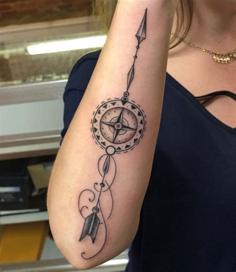 Compass And Arrow Tattoo Arrow Tattoo Design Arrow Compass Tattoo