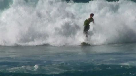 North Shore Big Waves Surfing Oahus Famous Beaches