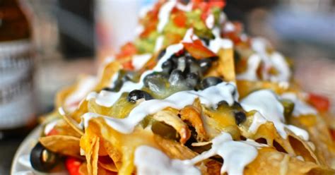 How To Build The Perfect Plate Of Nachos Huffpost Uk
