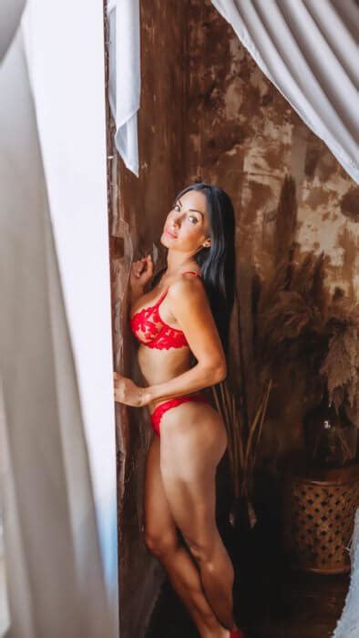 Actriz Mexicana Karina Mora Es El Sexy Nuevo Rostro En Only Fans