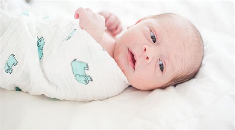 When Should I Stop Swaddling? | Newborn care, Baby swaddle, Safe swaddling