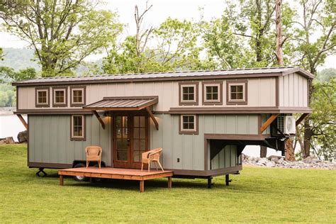 Sizable Tiny House Sleeps Up To 6 People