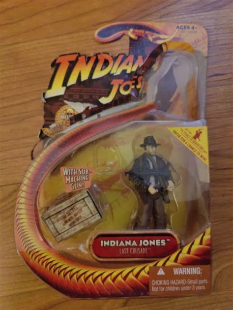 HASBRO INDIANA JONES And The Kingdom Of The Crystal Skull Indy Figure